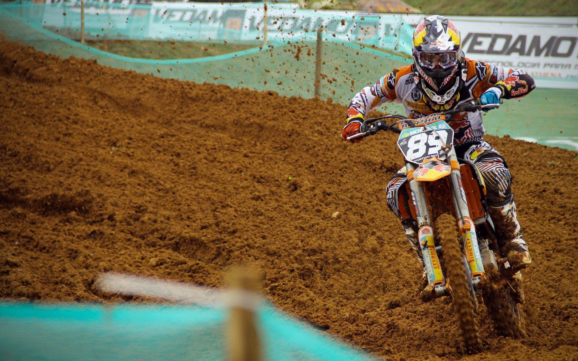 勒沃库森官方确认帕拉西奥斯内收肌肌腱受伤，预计明年年初重返赛场